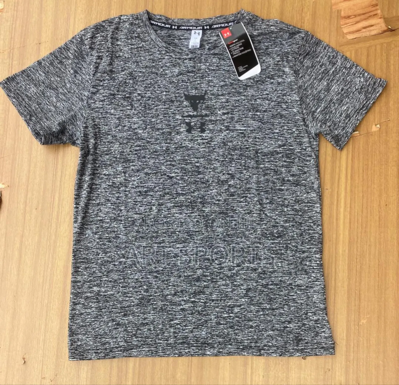 Under Amour Tops