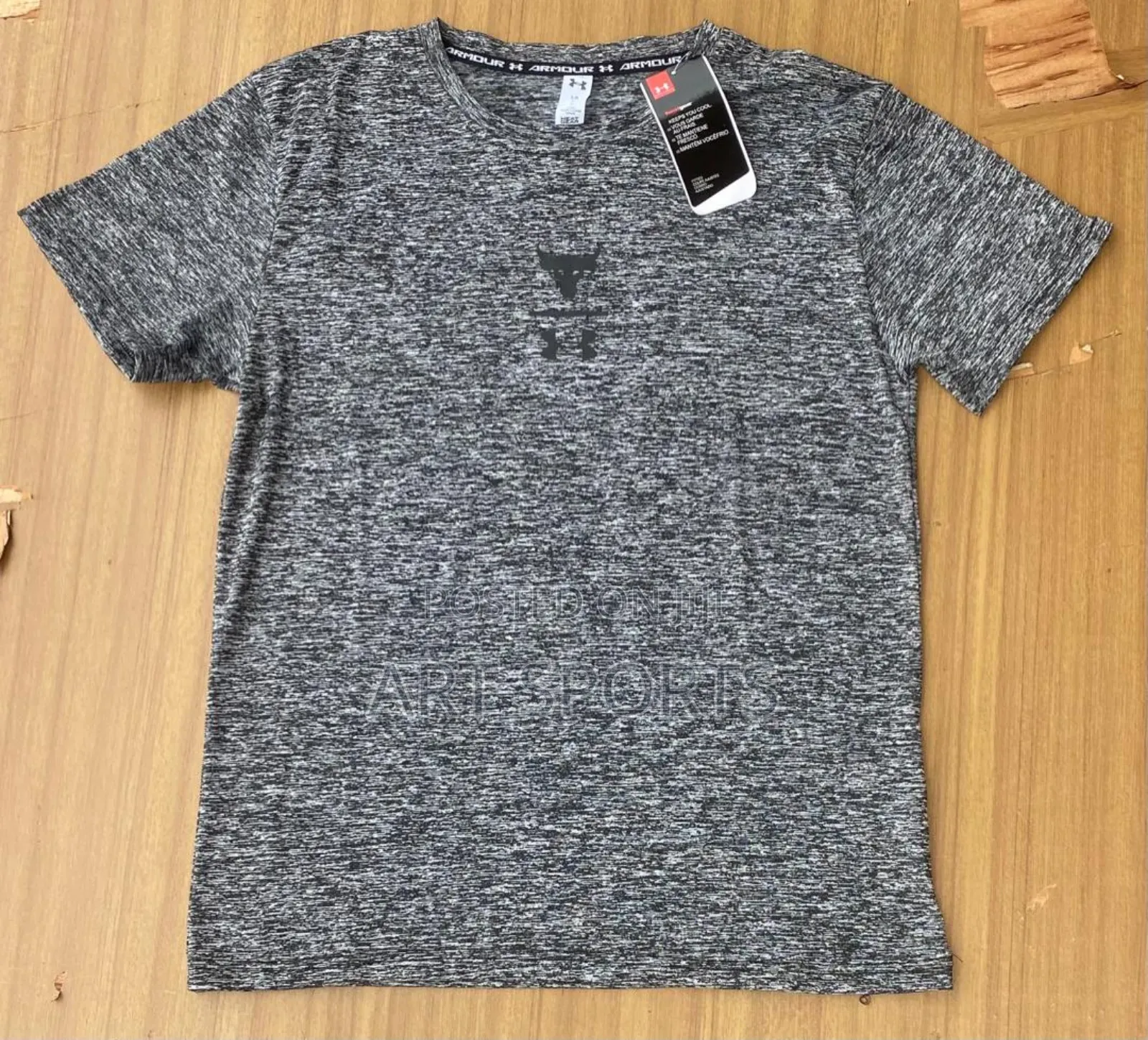 Under Amour Tops