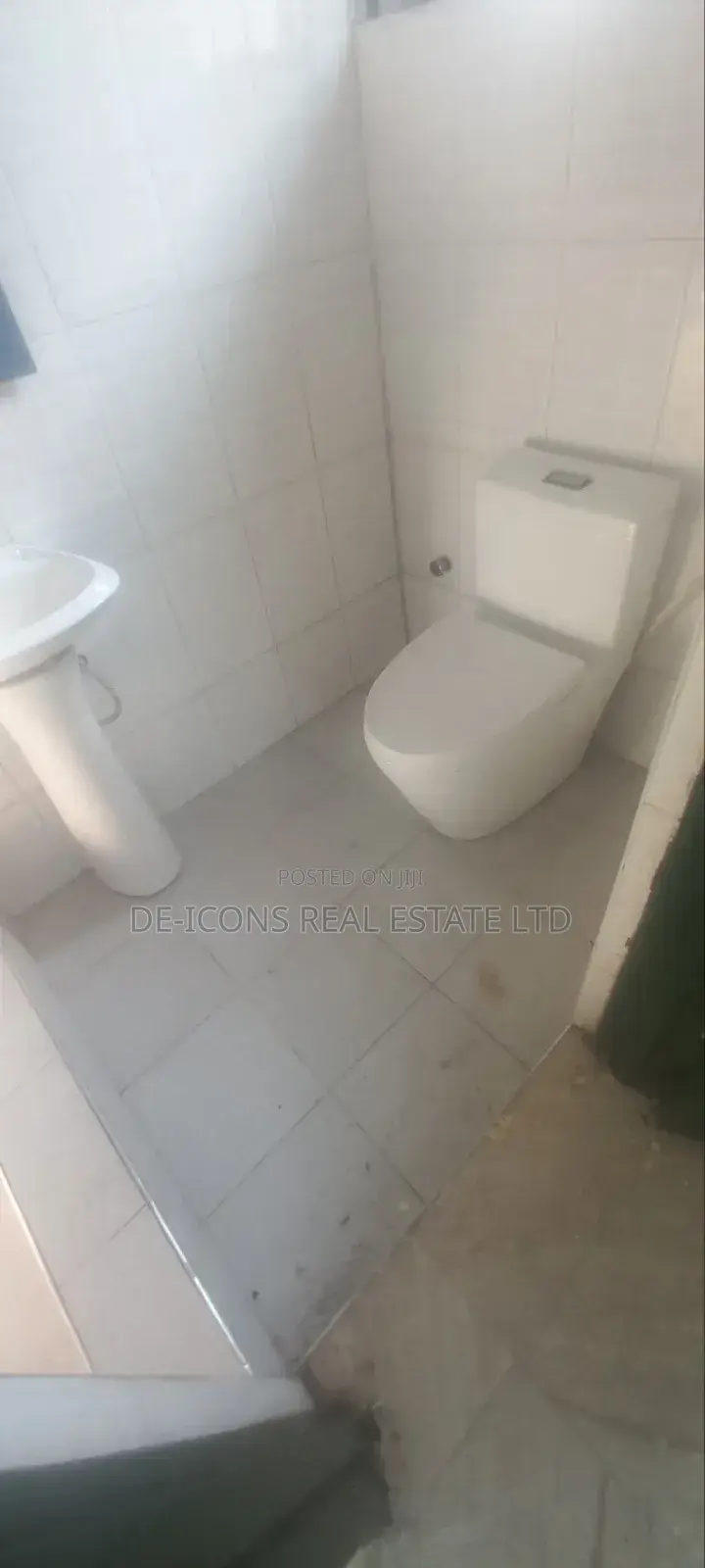2bdrm Bungalow in De-Icons Real Estate, Awutu Senya East Municipal