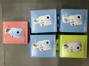 Fujifilm Instax Mini 12 Instant Camera