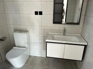 3bdrm Townhouse / Terrace in Bronko Housing, North Legon for rent