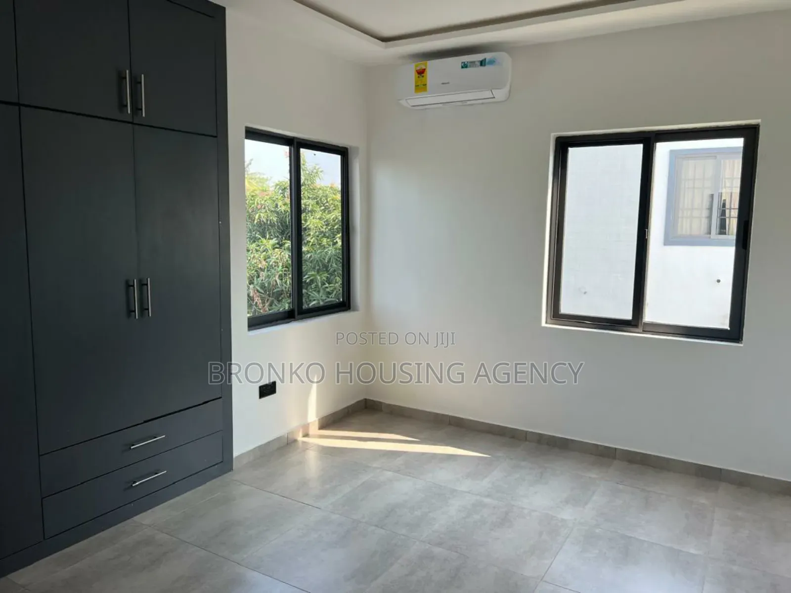 3bdrm Townhouse / Terrace in Bronko Housing, North Legon for rent