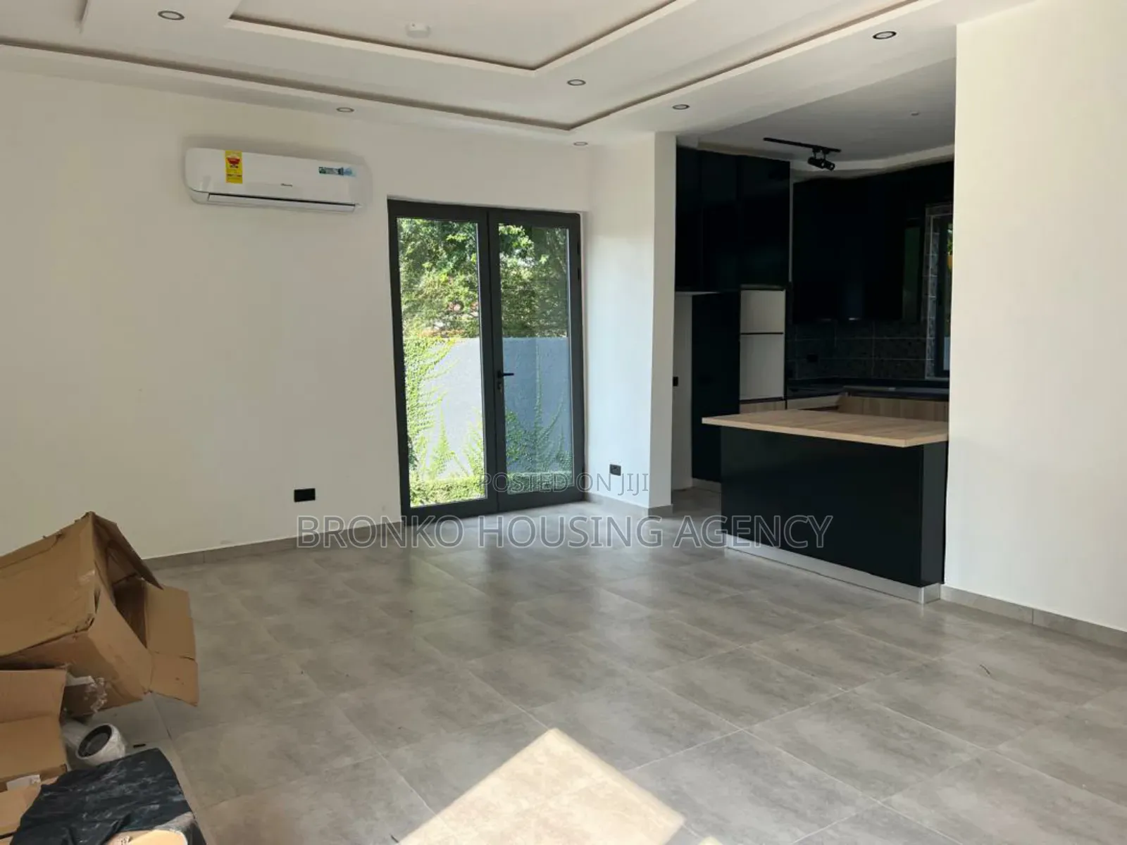 3bdrm Townhouse / Terrace in Bronko Housing, North Legon for rent