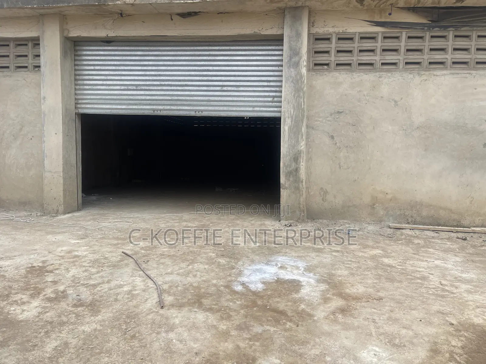 300 SQM Warehouse at Achimota for Rent
