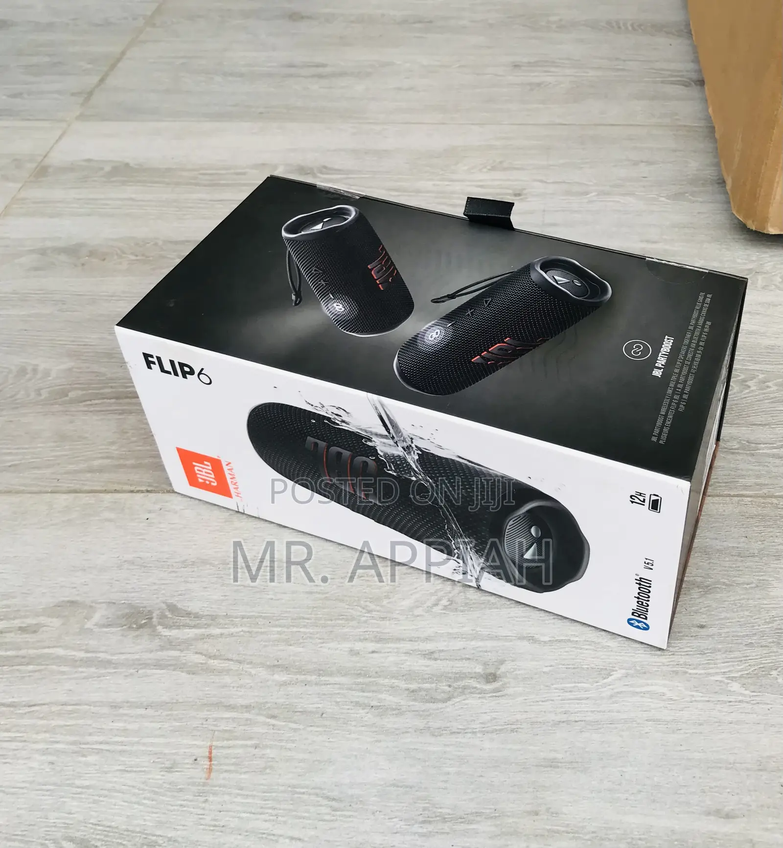 Sleek JBL Flip 6 Wireless Portable Bluetooth Speaker,Black