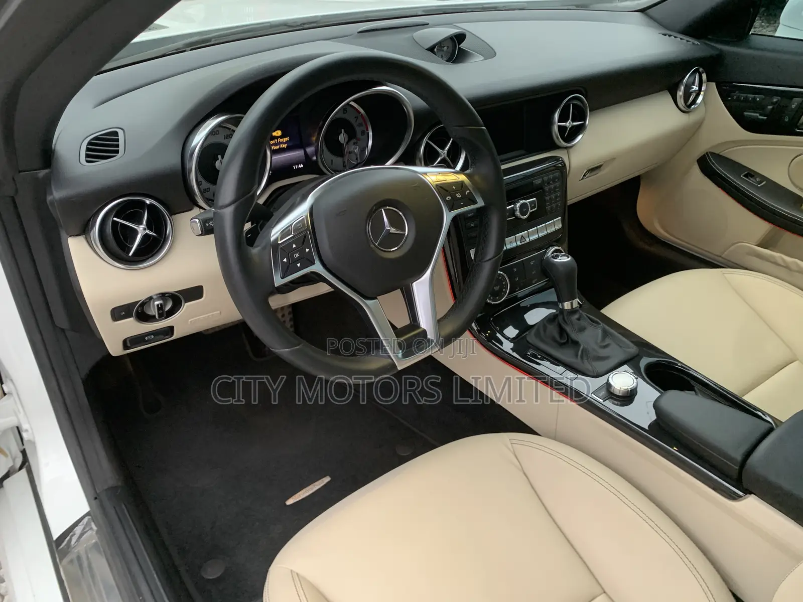 Mercedes-Benz SLK-Class SLK250 2dr Convertible (1.8L 4cyl Turbo 6M)