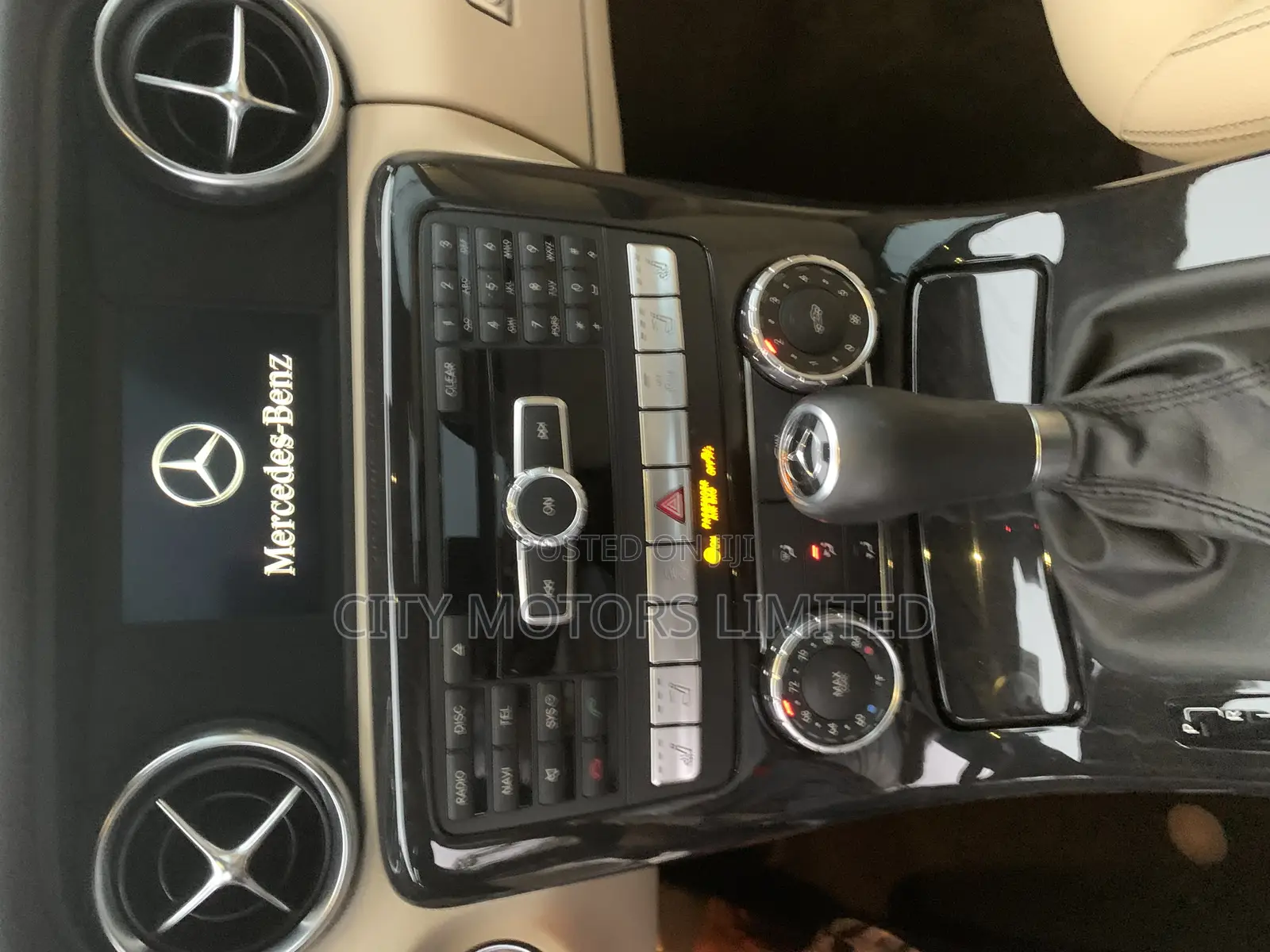 Mercedes-Benz SLK-Class SLK250 2dr Convertible (1.8L 4cyl Turbo 6M)