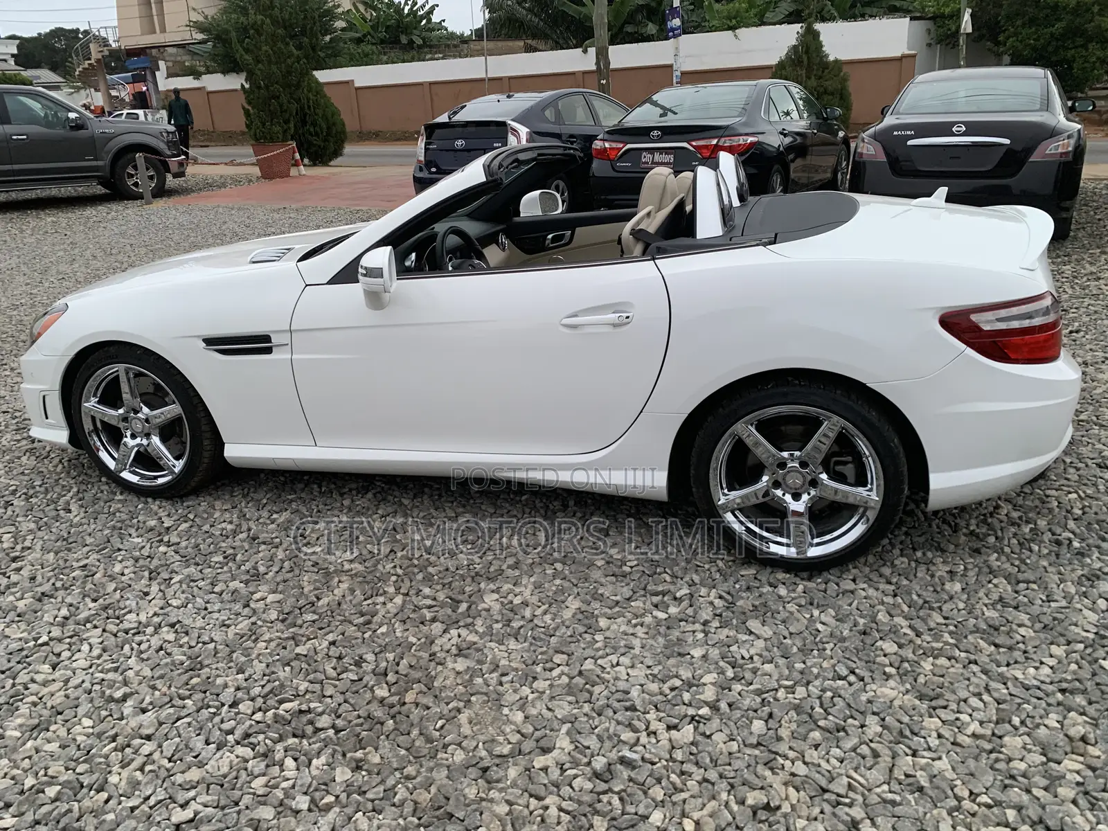 Mercedes-Benz SLK-Class SLK250 2dr Convertible (1.8L 4cyl Turbo 6M)