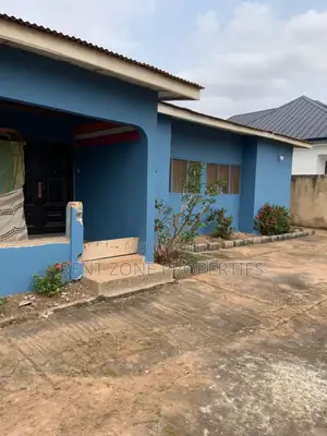 5bdrm House in Ashomang Estate for sale
