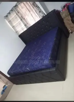 King Size Bed With Mattress