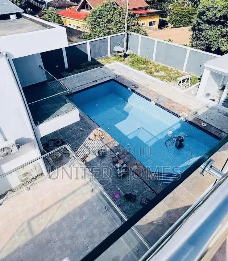 Furnished 11bdrm Mansion in Cantonments for sale