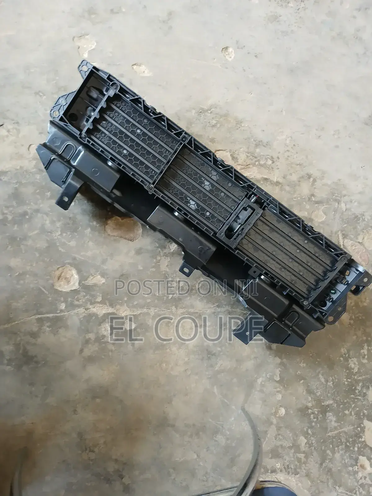 Honda Cr-v Shutter Grille 2017, 2018, 2019,2020