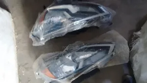 Nissan Sentra 2016,2017,2018,2019 Headlight Pair (Normal)