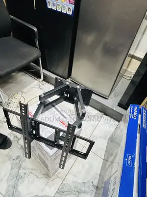 Tv Mount for TVS Between 32”-80”
