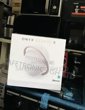 Adjustable Onyx Studio 8 Bluetooth Harman Kardon Speakers