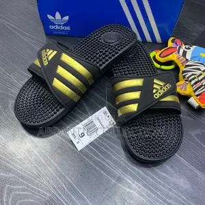 Adidas Massenger