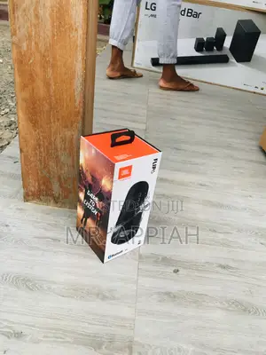 Sleek JBL Flip 6 Speaker for Home,Outdoor and Travel Black.