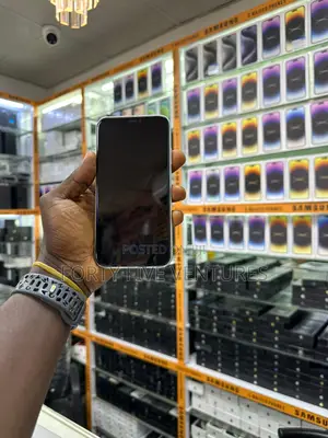 New Apple iPhone 11 64 GB White