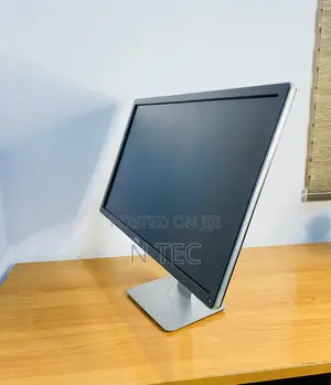 27 Inches Dell Monitor Uhd (3840 X 2160)