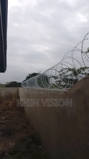 Razor Fence