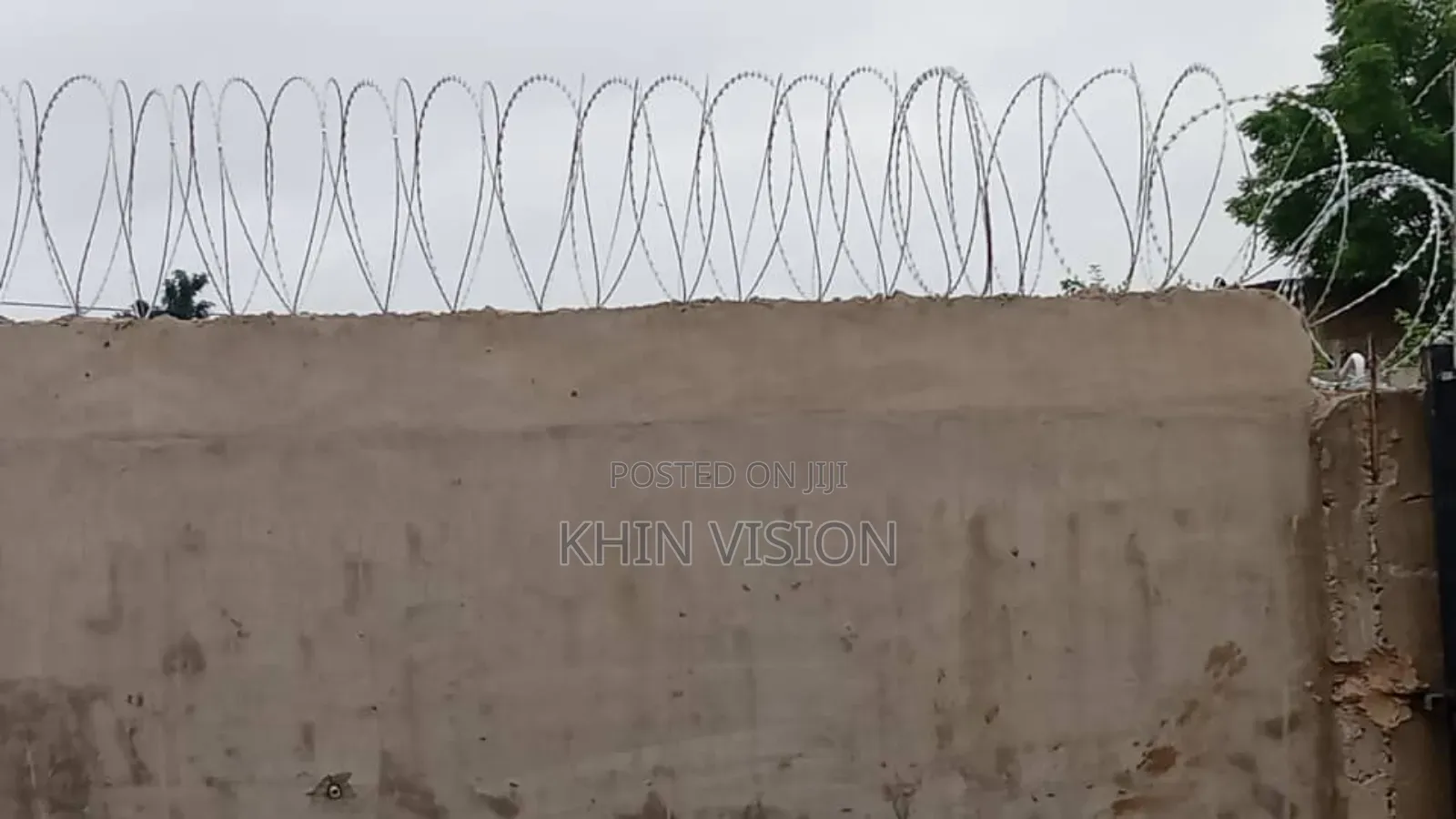 Razor Fence