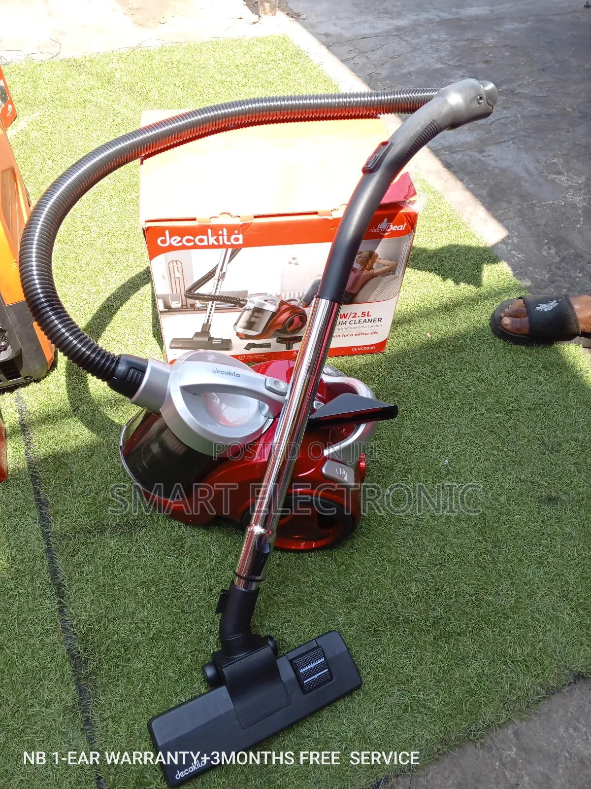 Desirable 1600W Decakila Vacuum Cleaner 2.5L Vacuum Cleaner