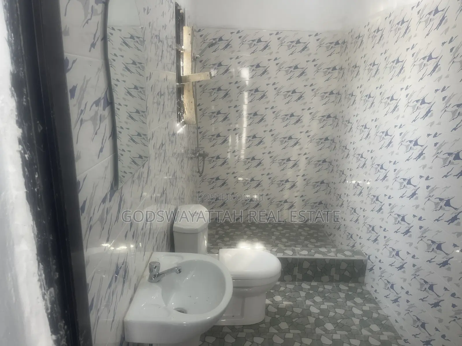 1bdrm Apartment in East Legon, Adjiriganor for rent