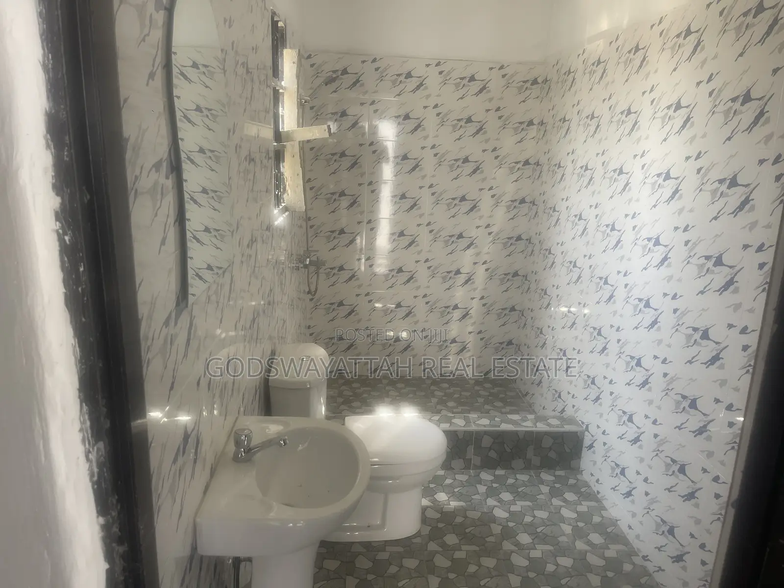 1bdrm Apartment in East Legon, Adjiriganor for rent