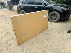 2023 Model UHD Smart Samsung 65”Cu7172
