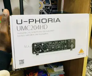 Sealed in Box Behringer Uphoria UMC204HD USB Audio Interface