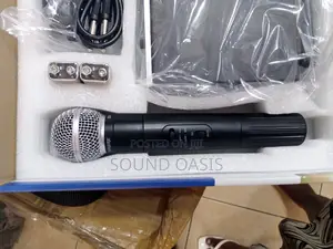 Shure V-3300 Dual Wireless Microphone