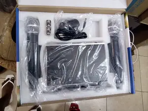 Shure V-3300 Dual Wireless Microphone