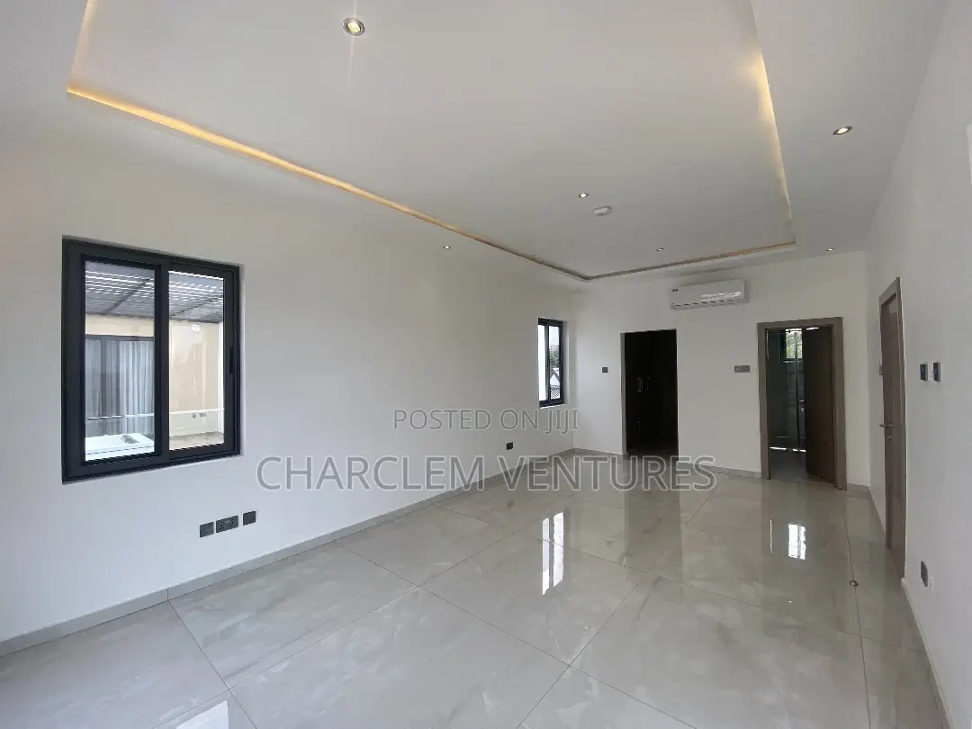 4bdrm Townhouse / Terrace in Charclem Ventures, Cantonments for rent