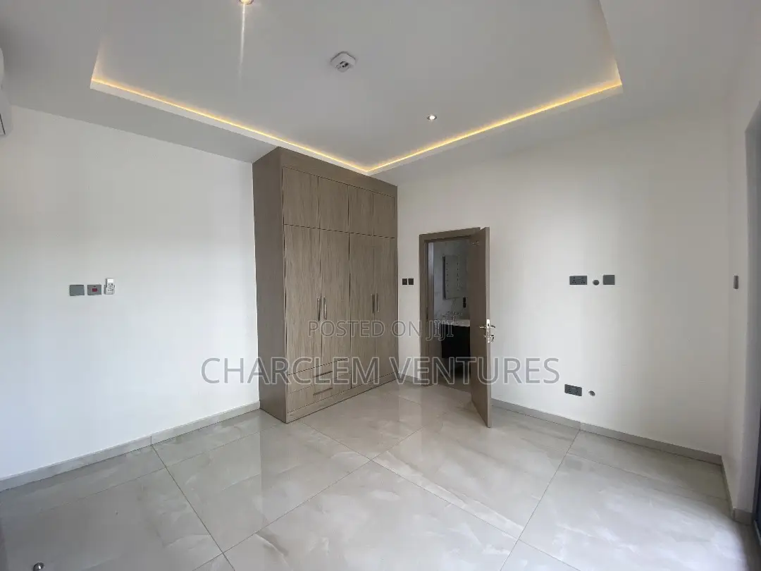 4bdrm Townhouse / Terrace in Charclem Ventures, Cantonments for rent