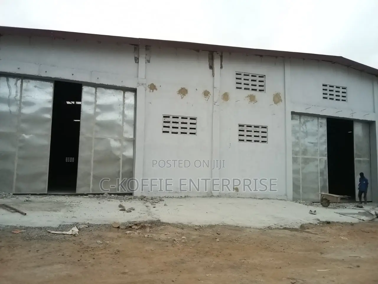 700sqm Warehouse at Tema-Valco for Rent