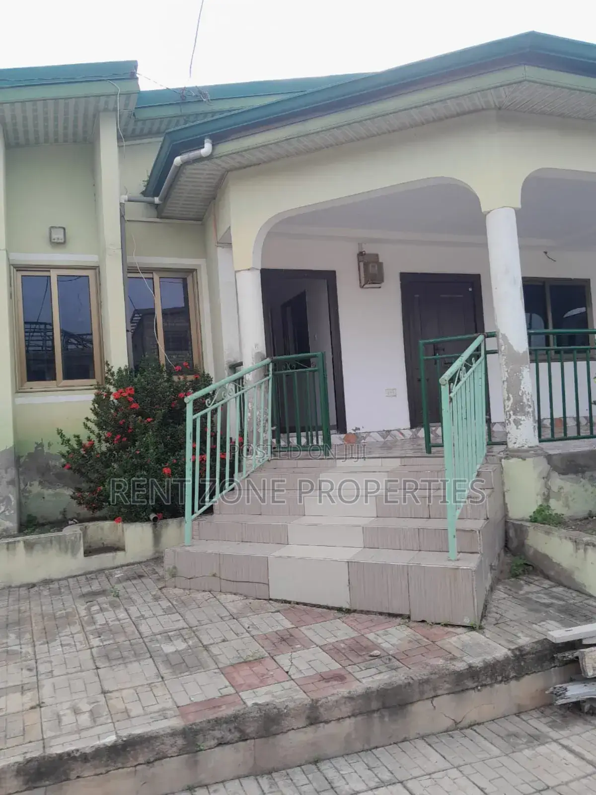 3bdrm Apartment in Ofankor for rent