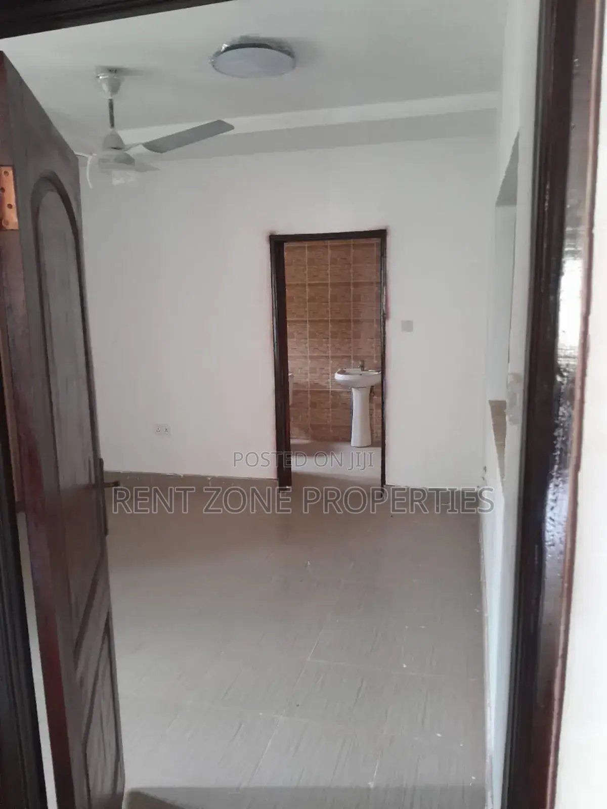 3bdrm Apartment in Ofankor for rent