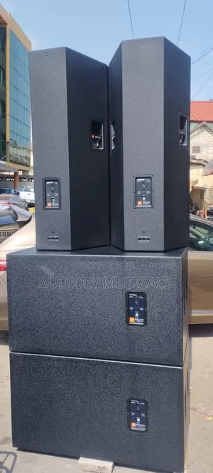 Double Bass and Pair of Mid Speakers With Full Rack Set