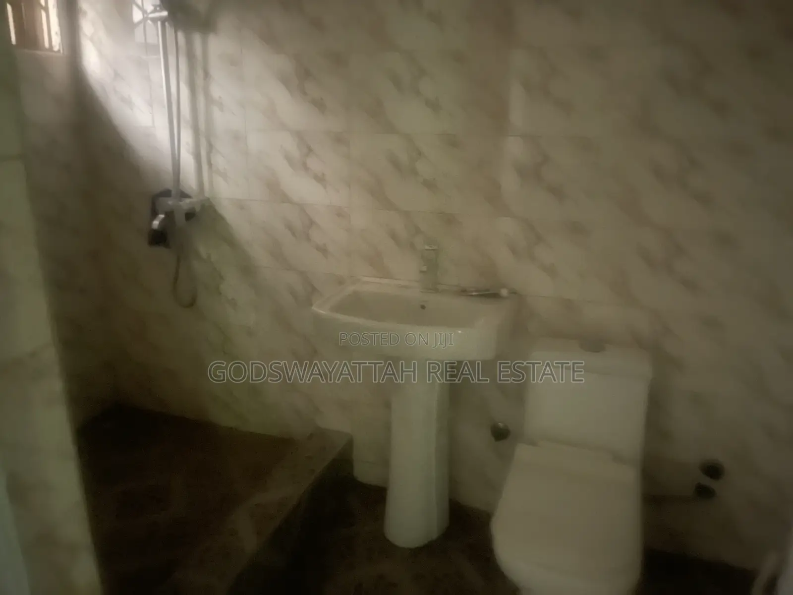 3bdrm House in East Legon, Adjiriganor for rent