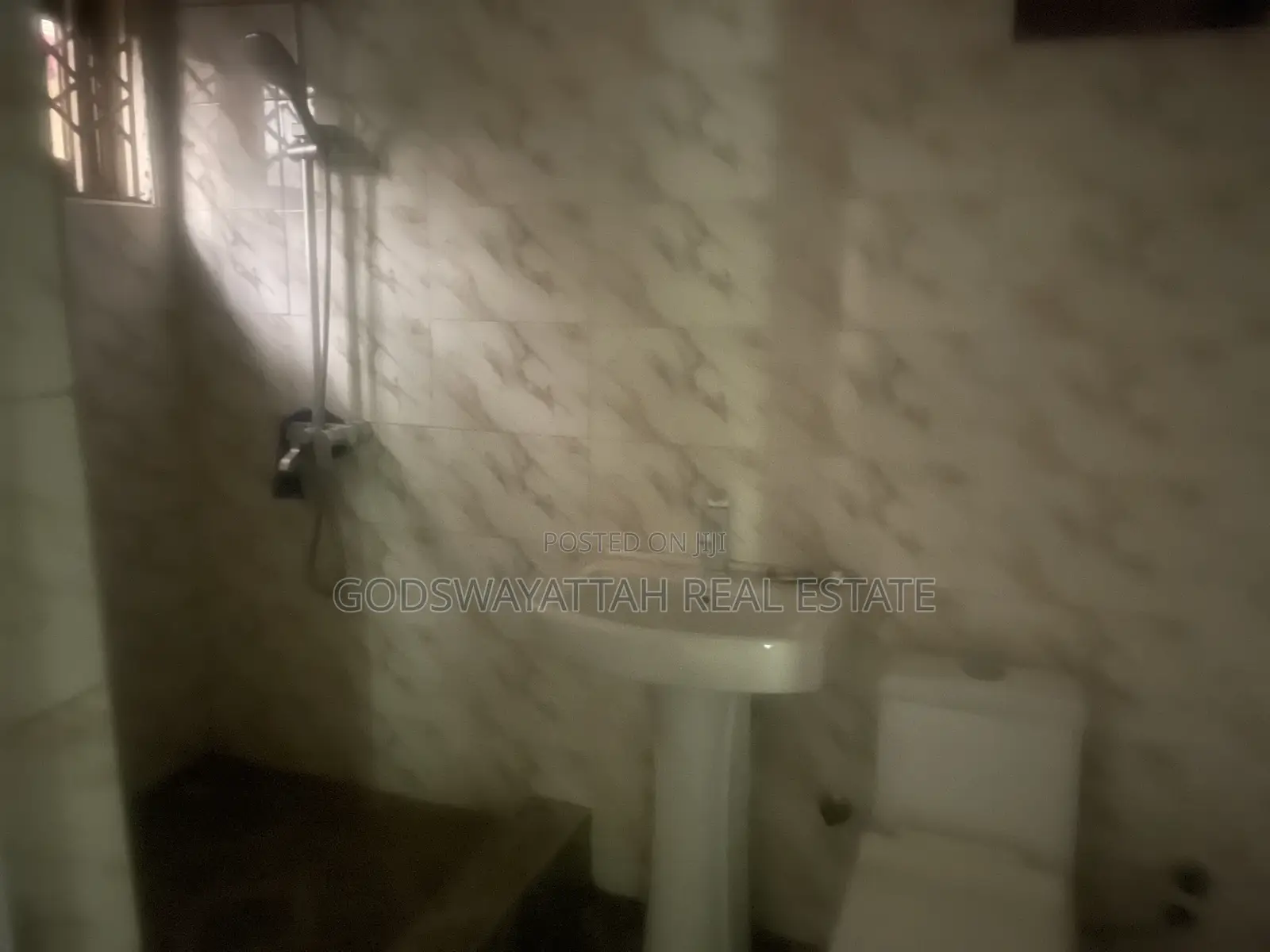 3bdrm House in East Legon, Adjiriganor for rent
