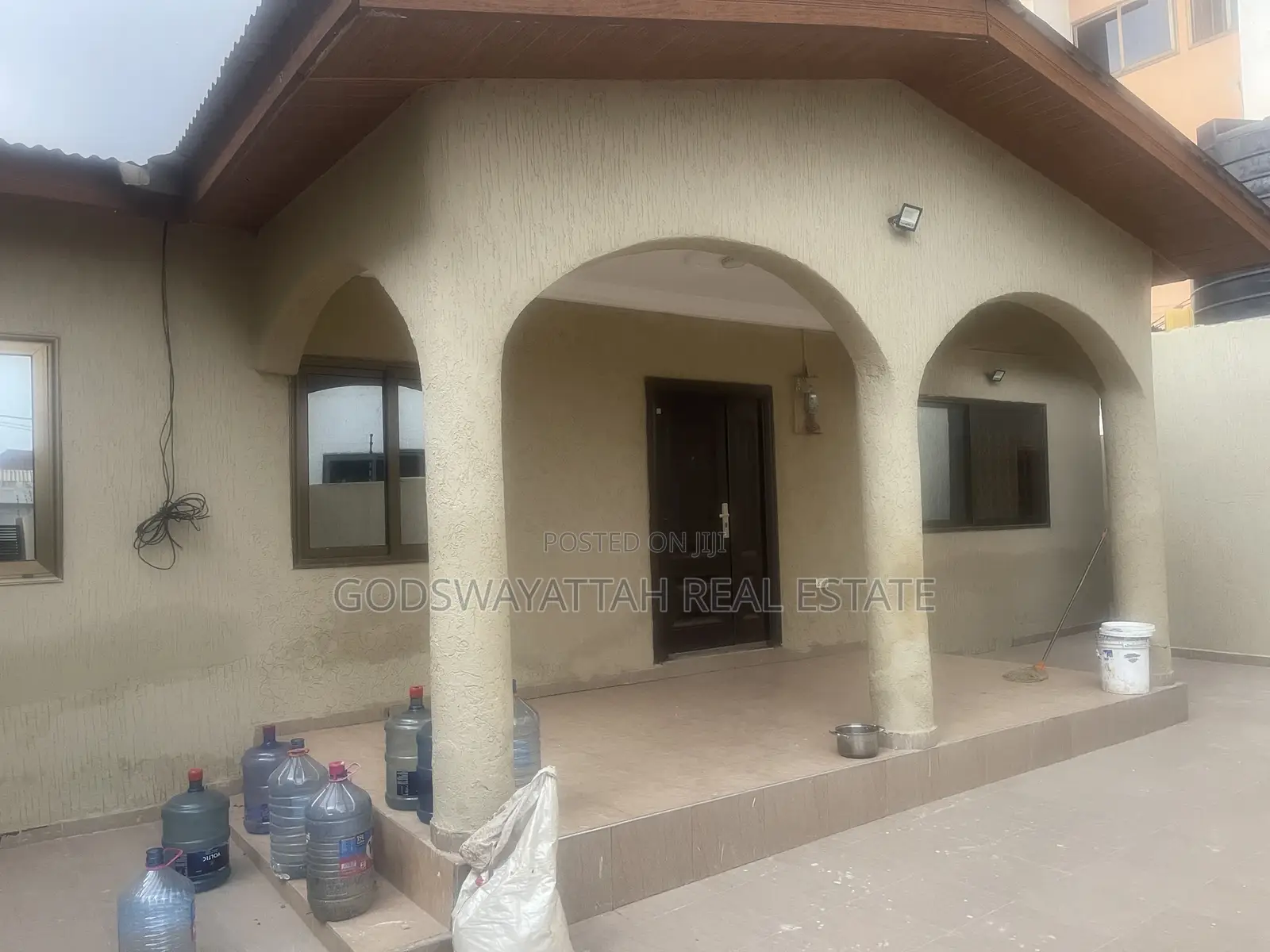 3bdrm House in East Legon, Adjiriganor for rent
