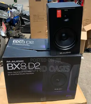 M-Audio Bx8 D2 Active Studio Monitors