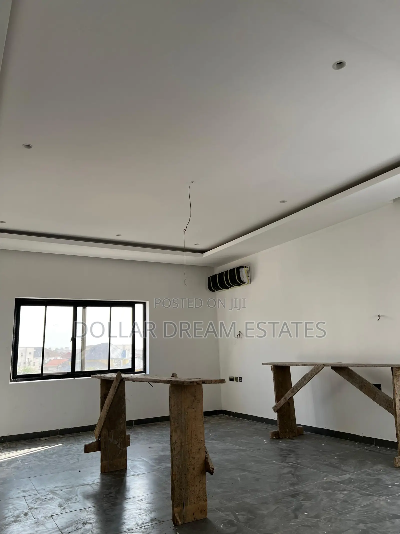 5bdrm Mansion in East Legon for sale