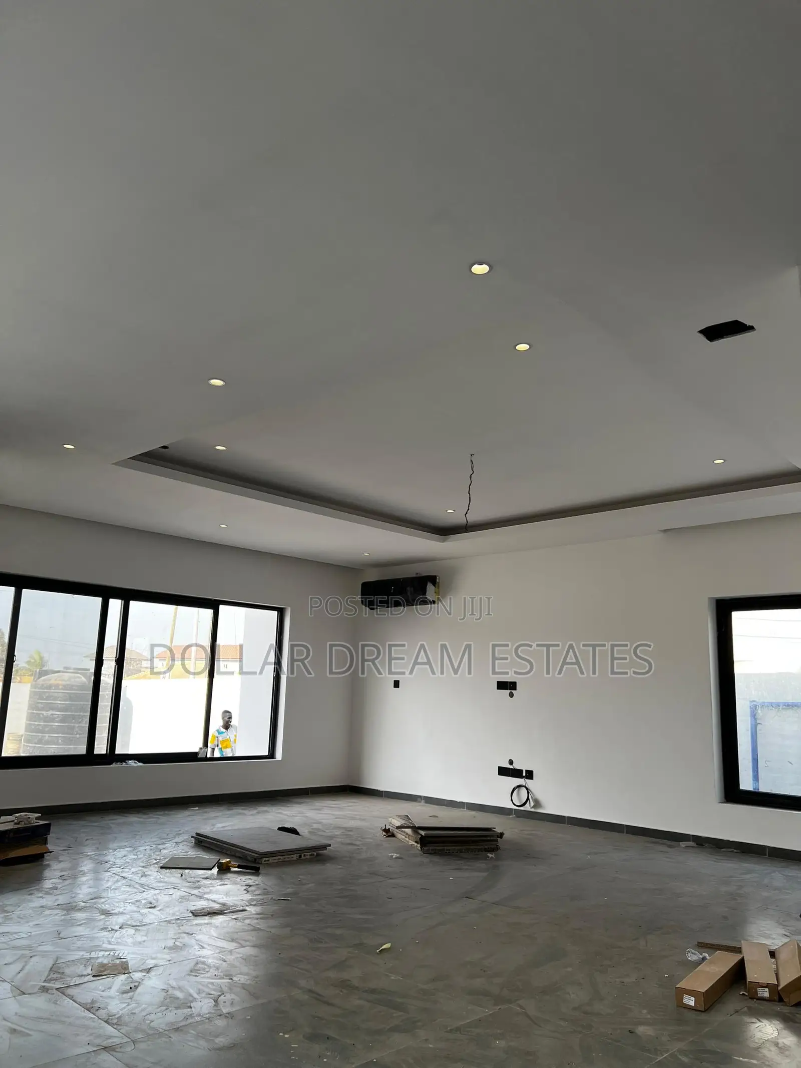 5bdrm Mansion in East Legon for sale