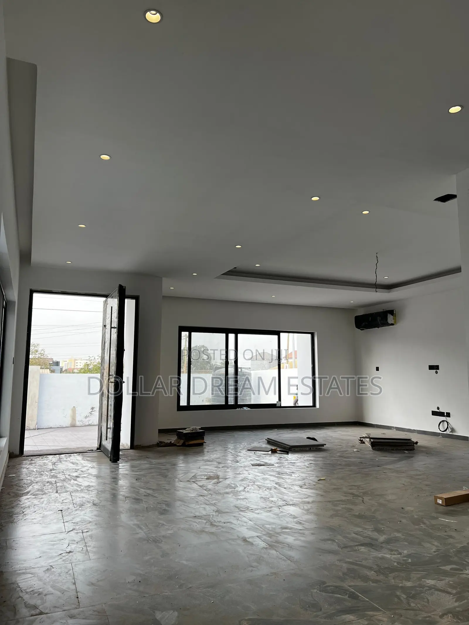 5bdrm Mansion in East Legon for sale