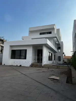 5bdrm Mansion in East Legon for sale
