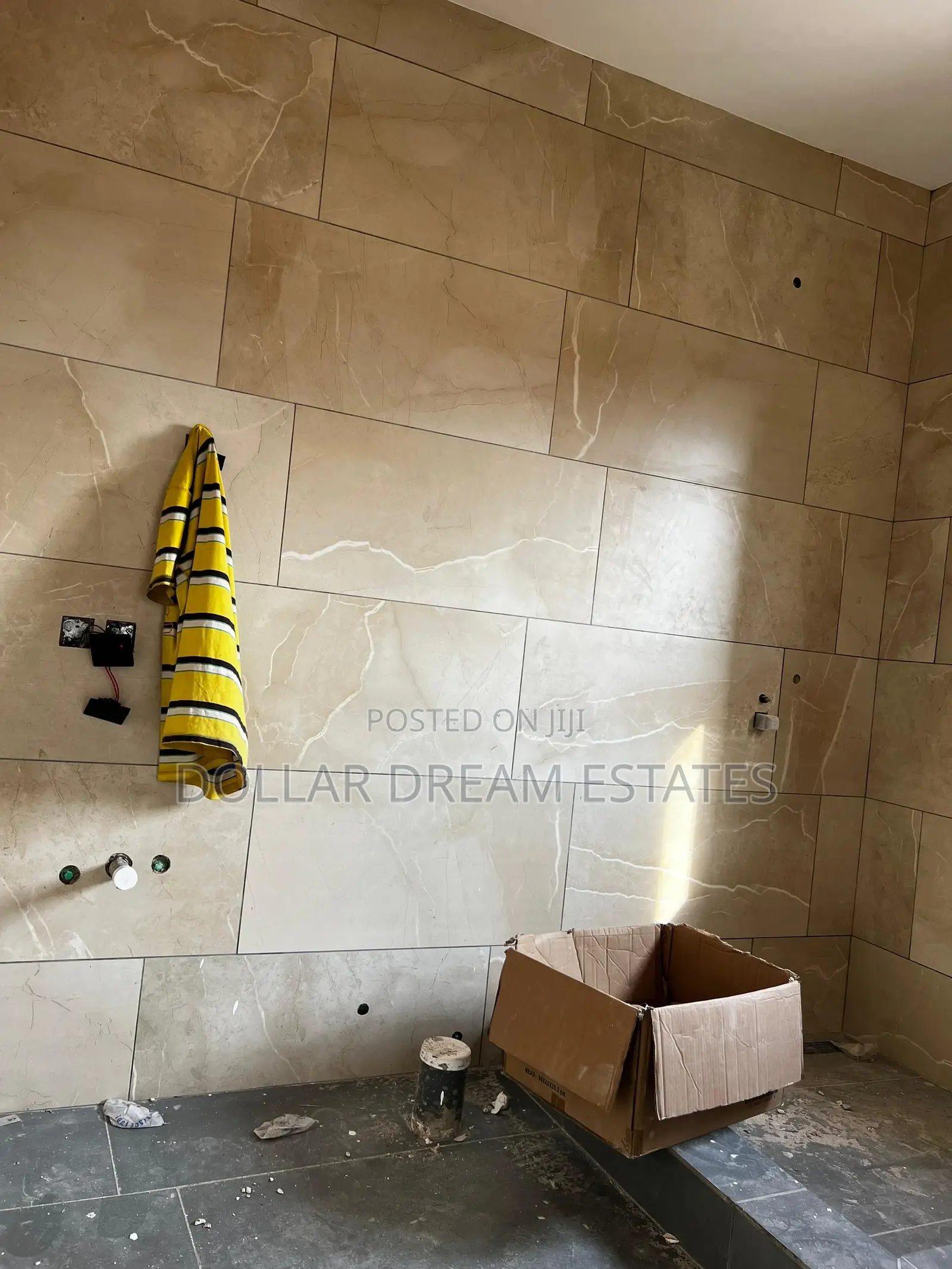 5bdrm Mansion in East Legon for sale