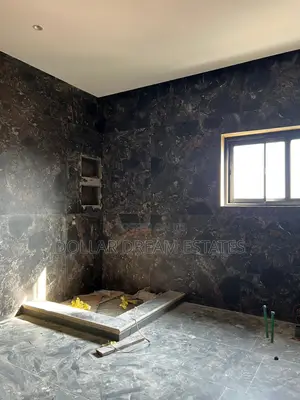5bdrm Mansion in East Legon for sale