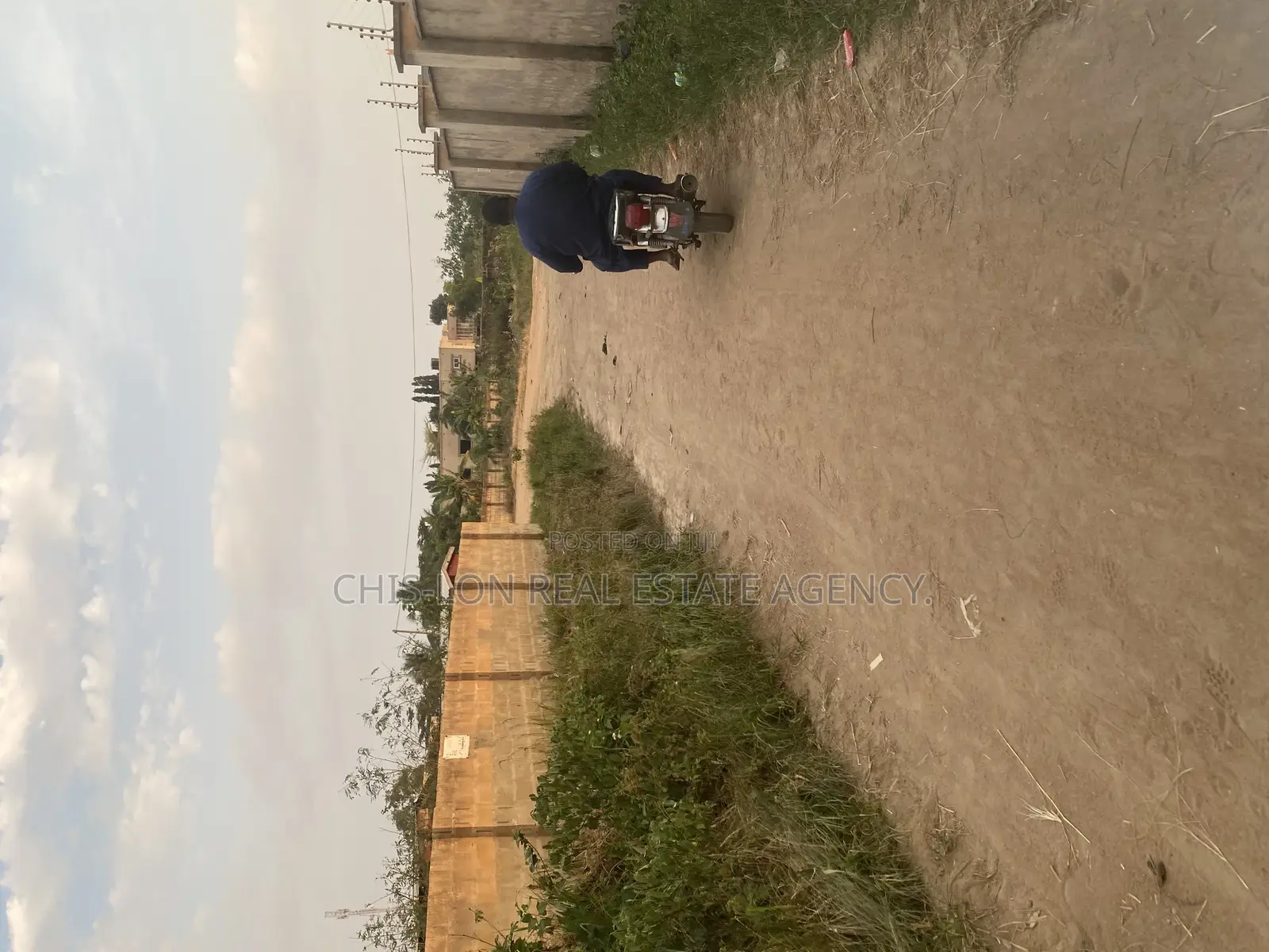 Genuine Three Plots of Land for Sale by the Road Side.