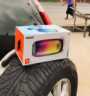 Classic JBL Pulse 5 Wireless Bluetooth Speaker.